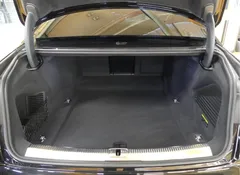 2022 Audi A8 55 TFSI Quattro Premium LWB — фото 4