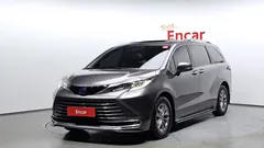 2023 Toyota Sienna 2.5 Hybrid AWD, серый — фото 1