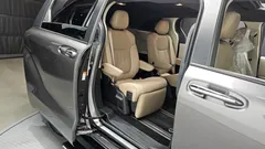 2023 Toyota Sienna 2.5 Hybrid AWD, серый — фото 16