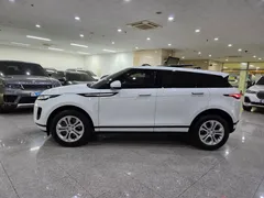 2023 Land Rover Range Rover Evoque P250 S — фото 3