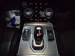 2023 Land Rover Range Rover Evoque P250 S — фото 17