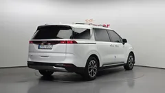 2023 Kia Carnival Diesel 9-Seater Signature — фото 2