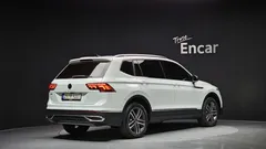 2023 Volkswagen Tiguan 2.0 TSI Prestige — фото 2