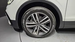 2023 Volkswagen Tiguan 2.0 TSI Prestige — фото 5