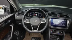 2023 Volkswagen Tiguan 2.0 TSI Prestige — фото 13