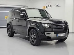 2022 Land Rover Defender 110 P300 X-Dynamic SE, чёрный — фото 4