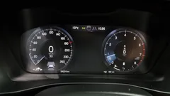 2021 Volvo XC40 B4 Inscription, белый — фото 8