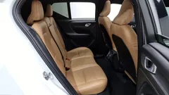 2021 Volvo XC40 B4 Inscription, белый — фото 12
