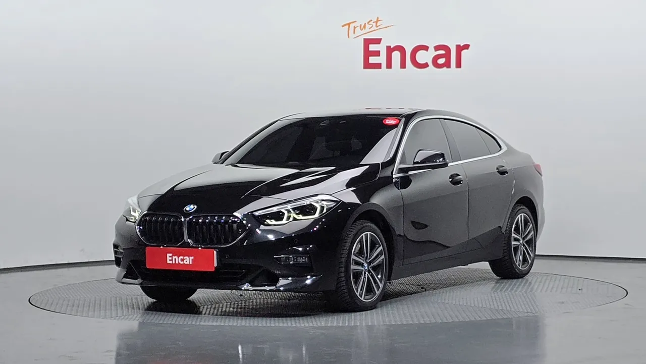 2023 BMW 2-Series 220i Sport