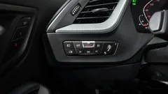 2023 BMW 2-Series 220i Sport, чёрный — фото 17