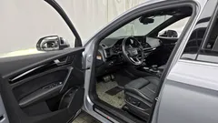 2022 Audi Q5 45 TFSI Quattro Sportback Premium, серебристый — фото 10