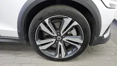 2021 Volvo V60 B5 Pro AWD, белый — фото 5