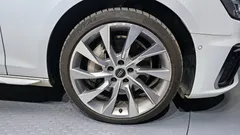 2023 Audi A4 45 TFSI Quattro Premium, белый — фото 5