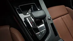 2023 Audi A4 45 TFSI Quattro Premium, белый — фото 9