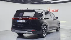 2023 Kia Carnival Diesel 9-Seater Prestige — фото 2