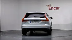 2022 Volvo V60 B5 Pro AWD, белый — фото 4