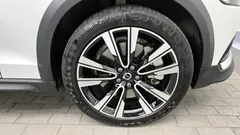 2022 Volvo V60 B5 Pro AWD, белый — фото 5