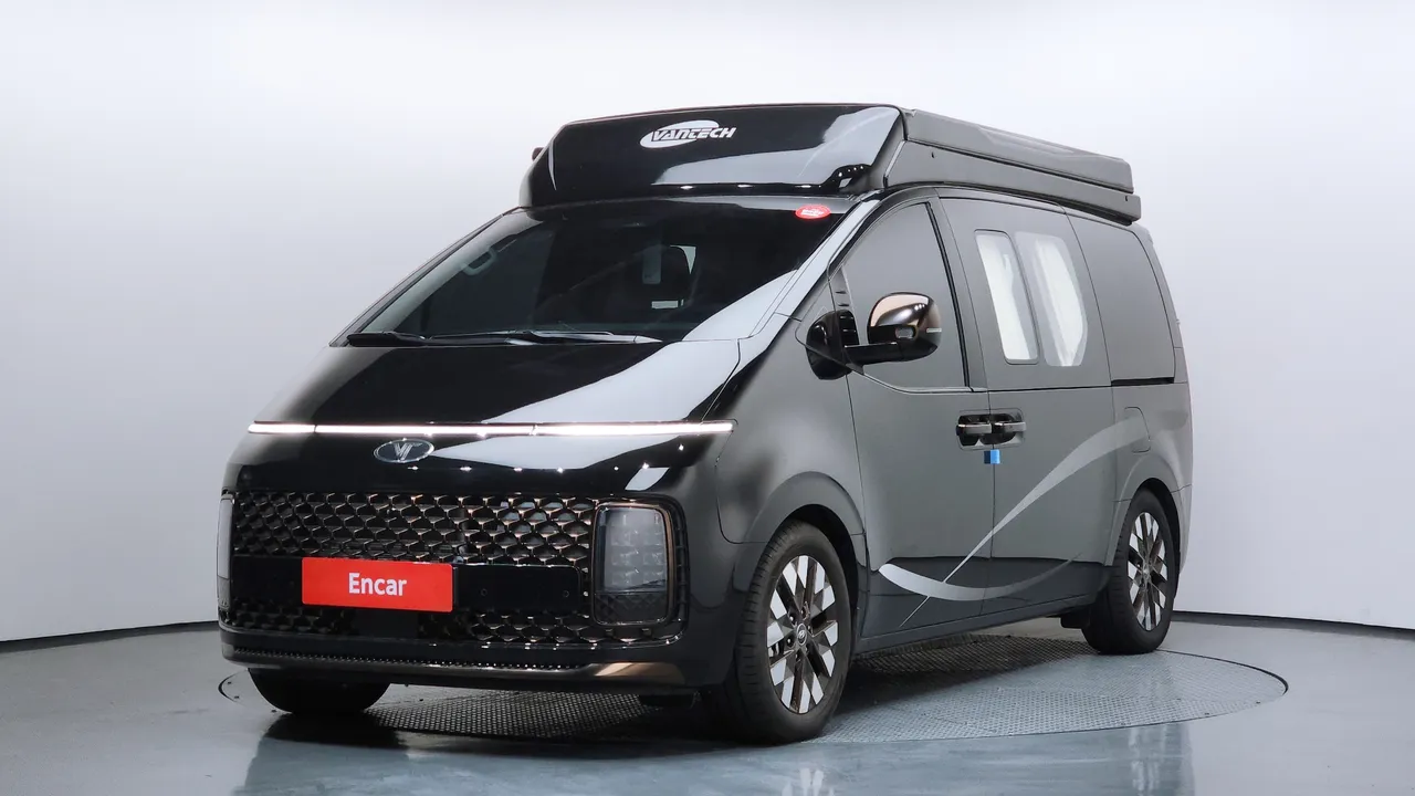 2022 Hyundai Staria 4WD Camper