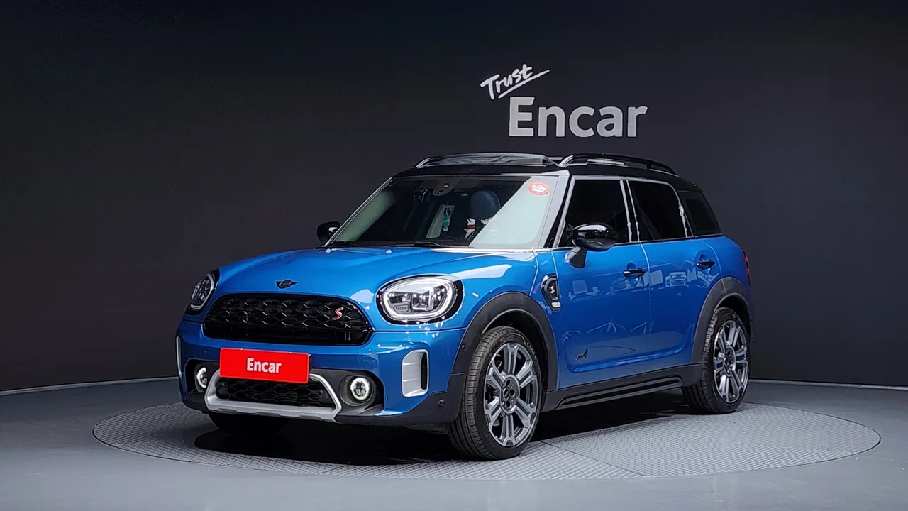 2023 Mini Countryman ALL4 Classic Launch Pack