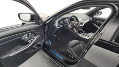 2022 BMW 3-Series 320d Touring M Sport — фото 10