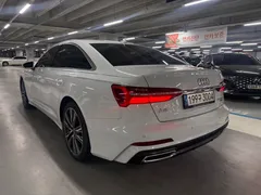 2023 Audi A6 45 TFSI Quattro Premium — фото 2