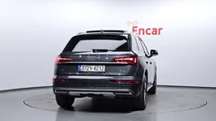 2022 Audi Q5 45 TFSI Quattro — фото 4