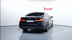 2023 BMW 5-Series 523d M Sport, чёрный — фото 4