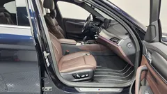 2023 BMW 5-Series 523d M Sport, чёрный — фото 11
