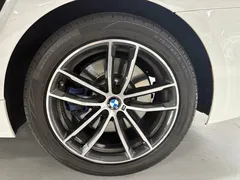 2022 BMW 5-Series 520i M Sport — фото 5