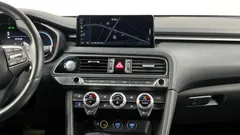2022 Genesis G70 Gasoline 2.0T 4WD — фото 14