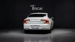 2023 Volvo S90 T8 AWD Ultimate Bright, белый — фото 4