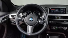 2022 BMW X1 xDrive 20i M Sport — фото 13