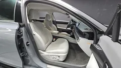 2023 Hyundai Grandeur Exclusive, светло-серебристый — фото 11