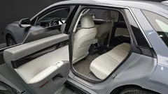 2023 Hyundai Grandeur Exclusive, светло-серебристый — фото 12