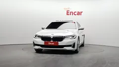 2022 BMW 5-Series 520i Luxury, белый — фото 3