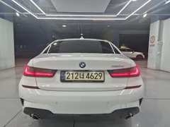 2022 BMW 3-Series 320d M Sport — фото 4
