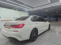 2022 BMW 3-Series 320d M Sport — фото 5