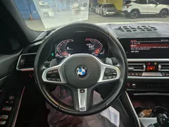 2022 BMW 3-Series 320d M Sport — фото 19