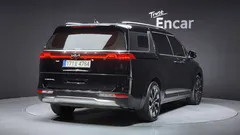 2022 Kia Carnival Diesel 9-Seater Noblesse — фото 2