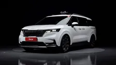 2022 Kia Carnival Diesel 9-Seater Signature — фото 1