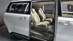 2022 Kia Carnival Diesel 9-Seater Signature — фото 12