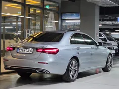 2022 Mercedes-Benz E-Class E350 4MATIC Avantgarde — фото 2