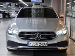 2022 Mercedes-Benz E-Class E350 4MATIC Avantgarde — фото 4