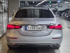 2022 Mercedes-Benz E-Class E350 4MATIC Avantgarde — фото 5