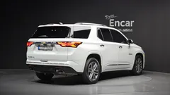 2022 ChevroletGMDaewoo Traverse 3.6 AWD Hi Country — фото 2
