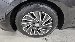 2022 Hyundai Sonata Premium Plus — фото 5