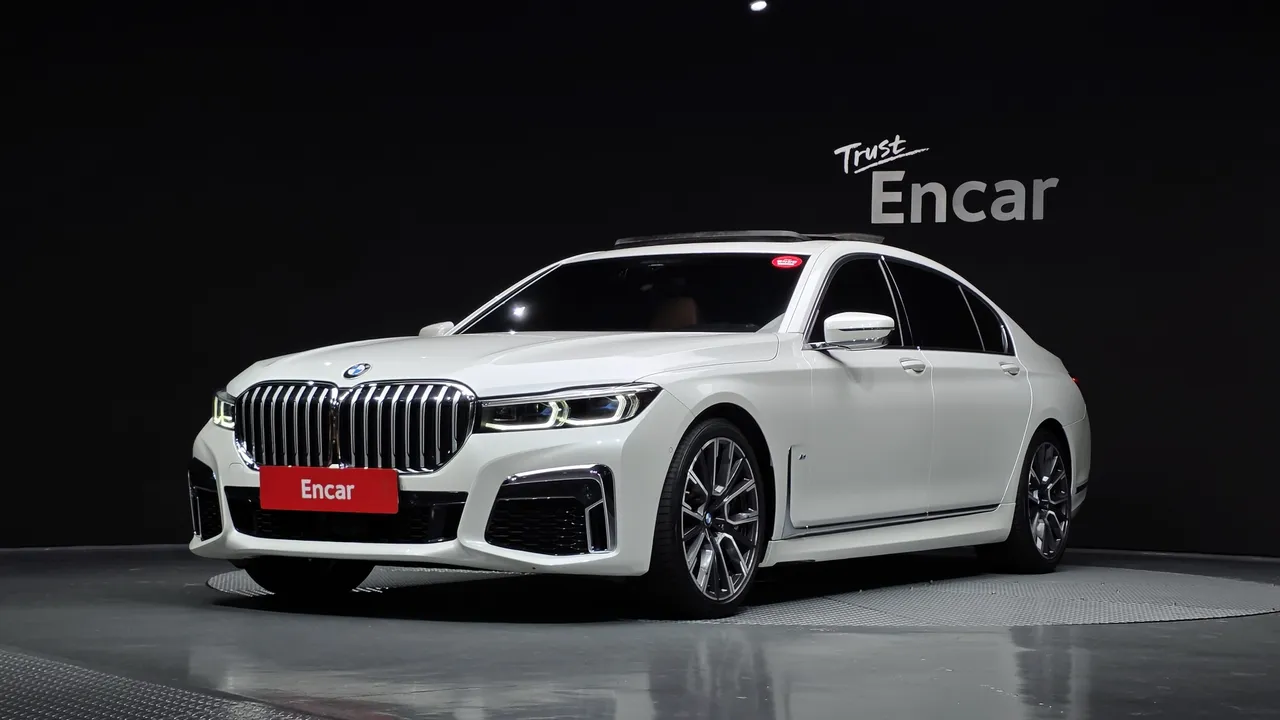 2022 BMW 7-Series 740Li xDrive M Sport Package