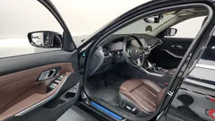 2022 BMW 3-Series 320i Luxury — фото 10