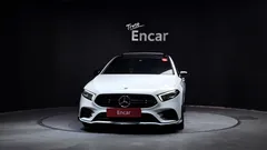 2023 Mercedes-Benz A-Class AMG A35 4MATIC Sedan — фото 3