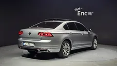 2022 Volkswagen Passat 2.0 TDI Prestige — фото 2